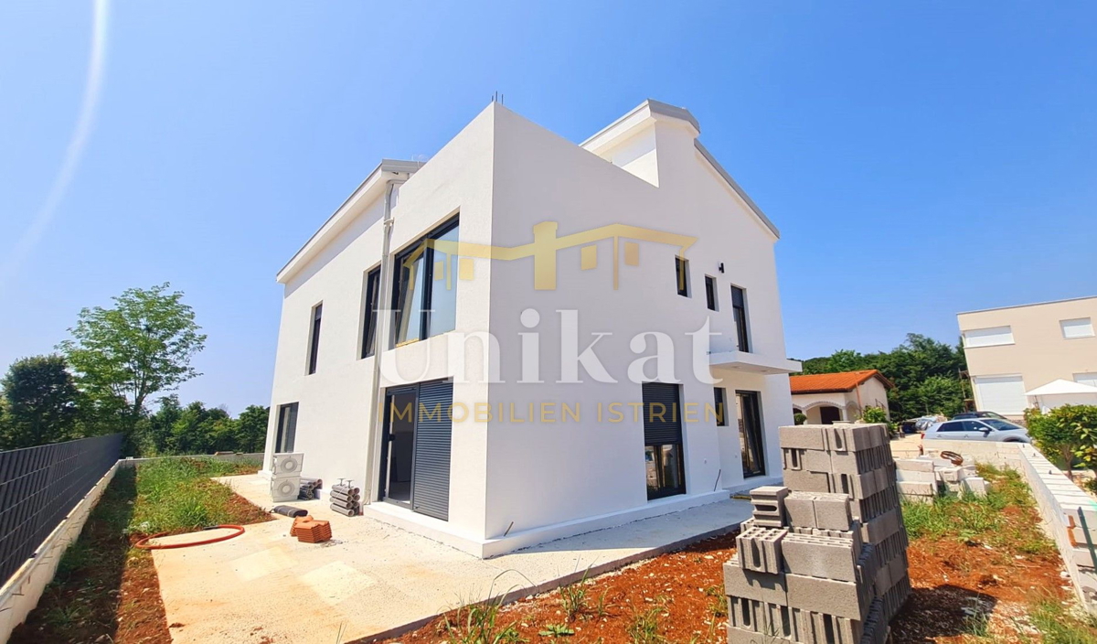 Doppia casa vicino al mare, 5 camere da letto